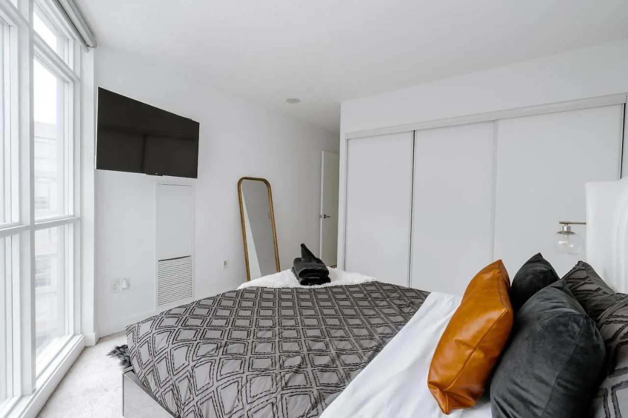 The Perfect Getaway Apartment Toronto